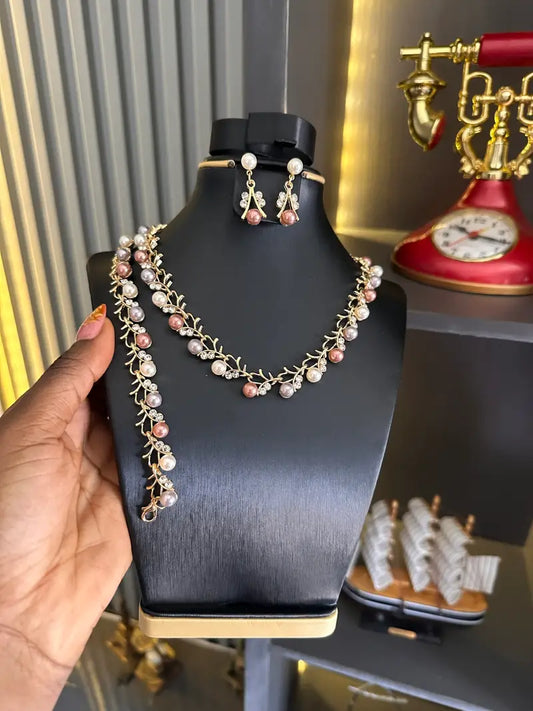 Capri Crystal Pearl Set