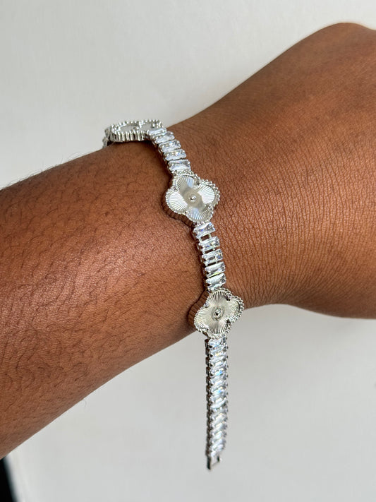 Clara Clover Bracelet