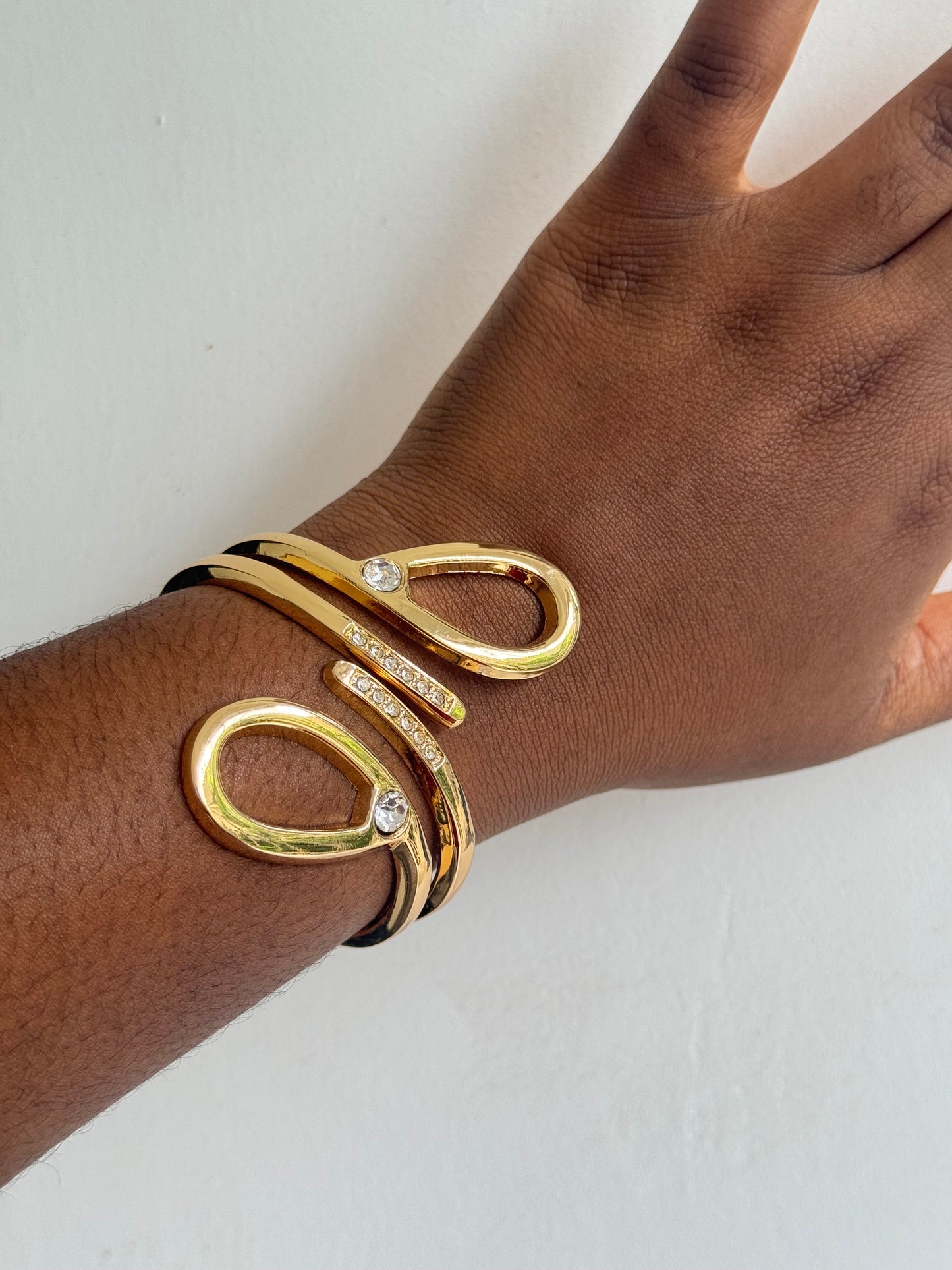 The Liora Bangle